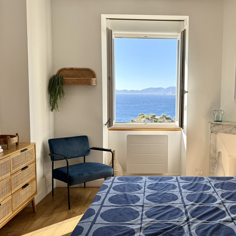 chambre-d'hote-niolon-train-inc-cafe-ciel